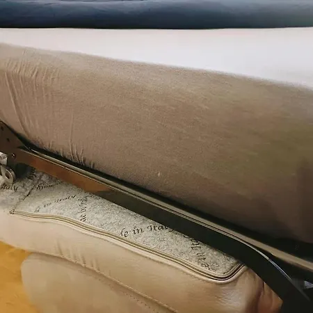 Le Foucauld 4 Canapes, Parking, Wifi 卢德