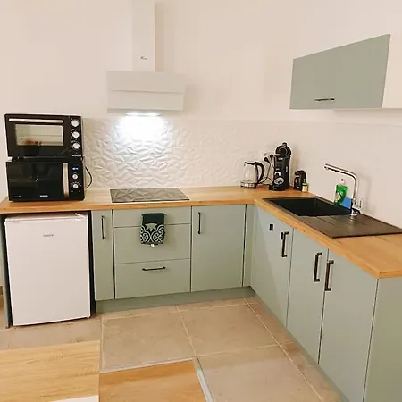 Le Foucauld 4 Canapes, Parking, Wifi Apartamento Lourdes